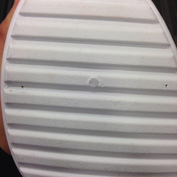 NWT MDT Black and White The Arch Sneakers - Picture 7 of 7